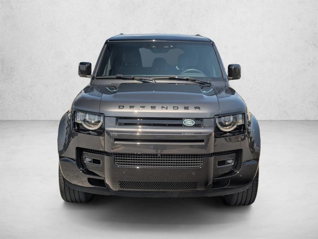 Used 2025 Land Rover Defender 110 X-Dynamic SE SUV