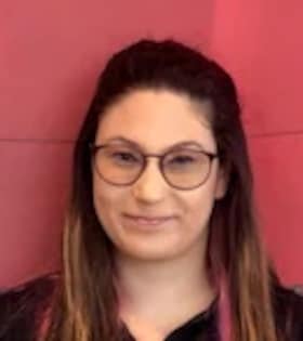 Staff member Carly Cohen from ID_b6474c1478e2