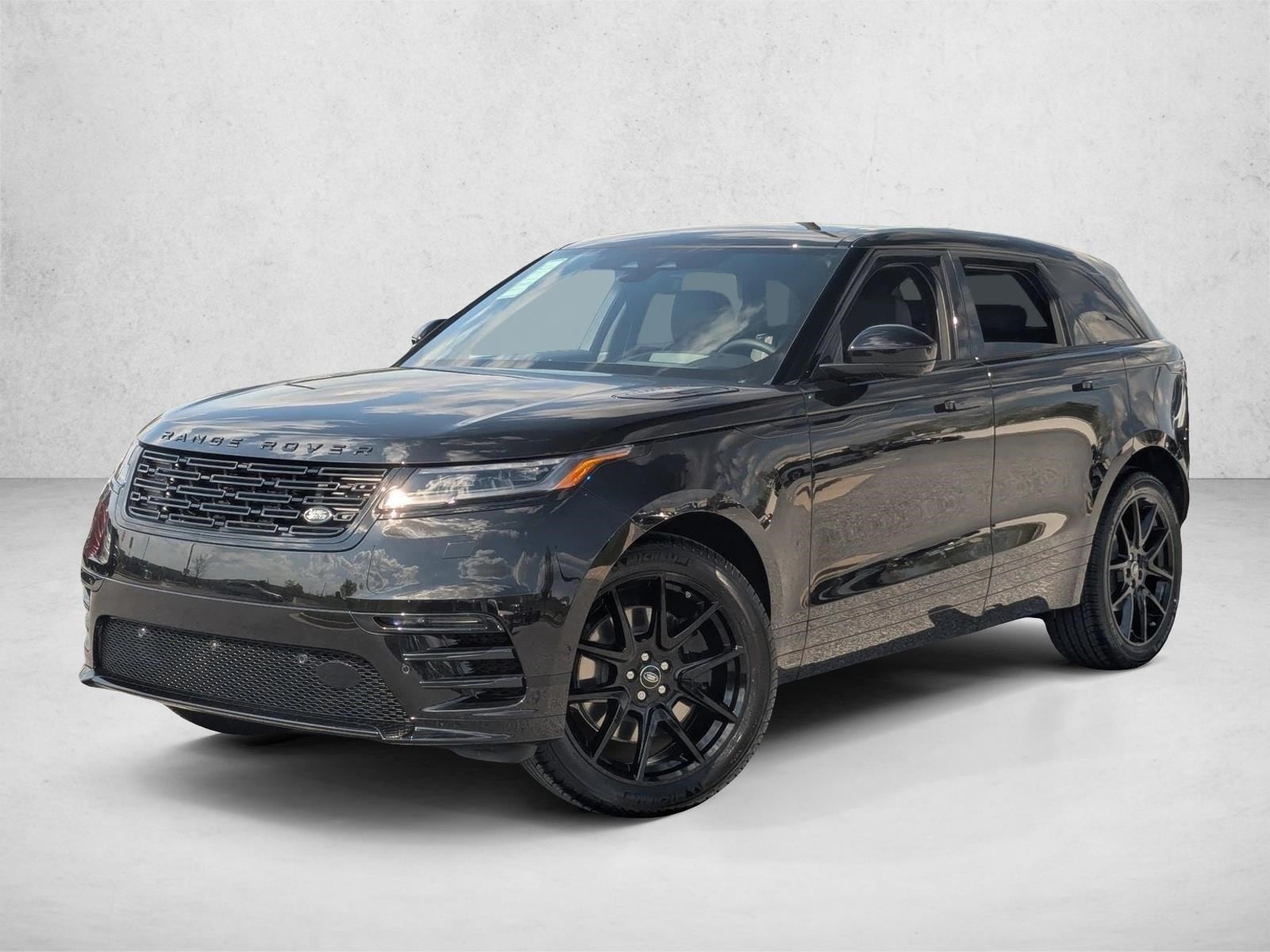 2026 Land Rover Range Rover Velar P250 Dynamic SE's photo