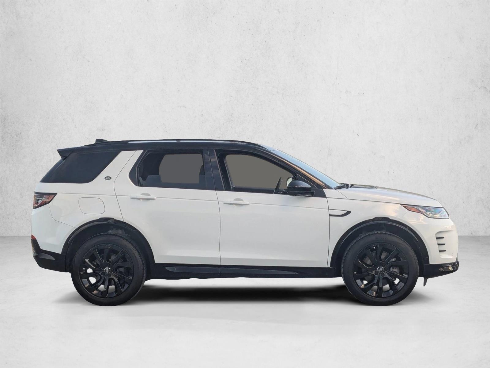 2024 Land Rover Discovery Sport Dynamic SE photo 3