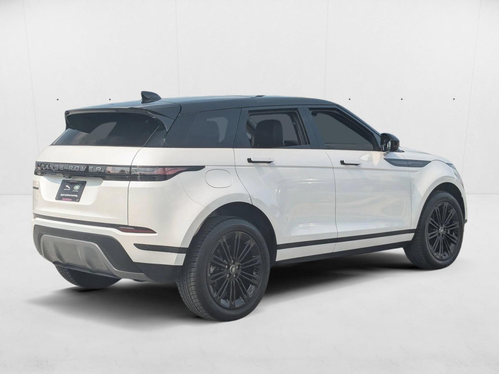 2024 Land Rover Range Rover Evoque S photo 3