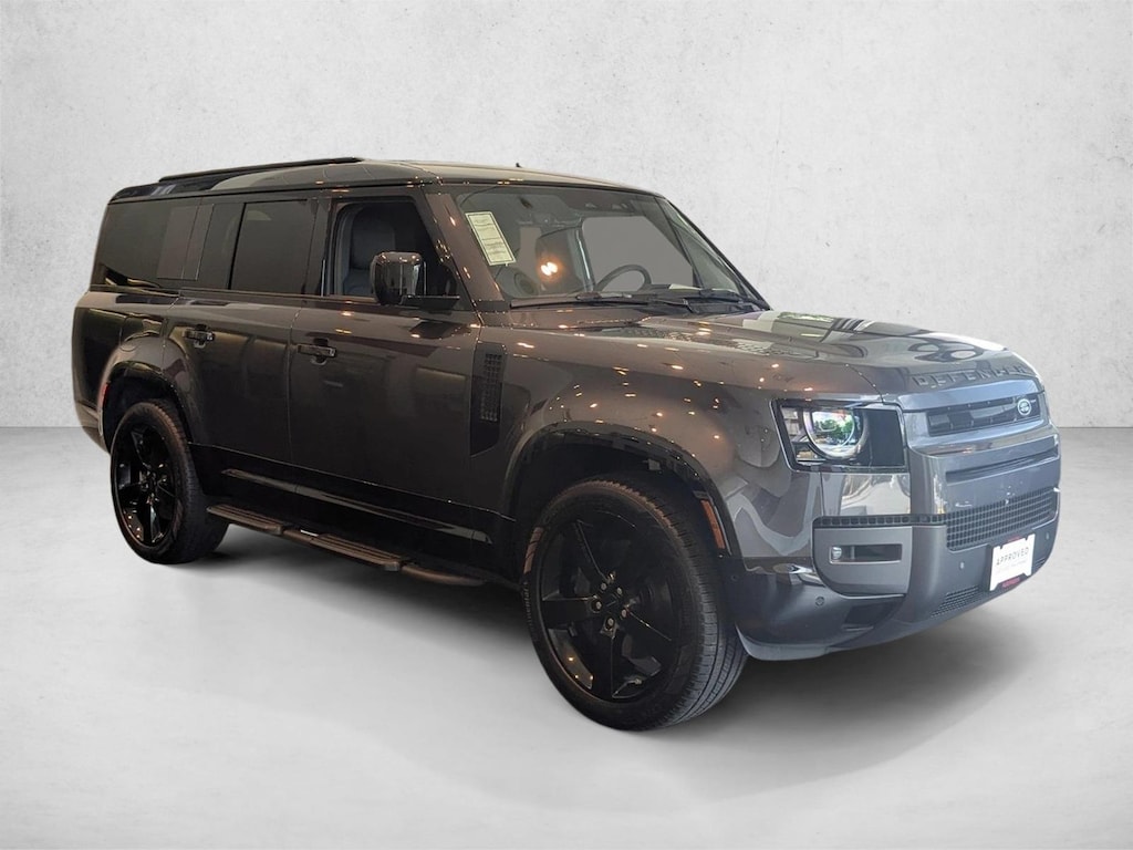 Used 2026 Land Rover Defender 130 X-Dynamic SE SUV