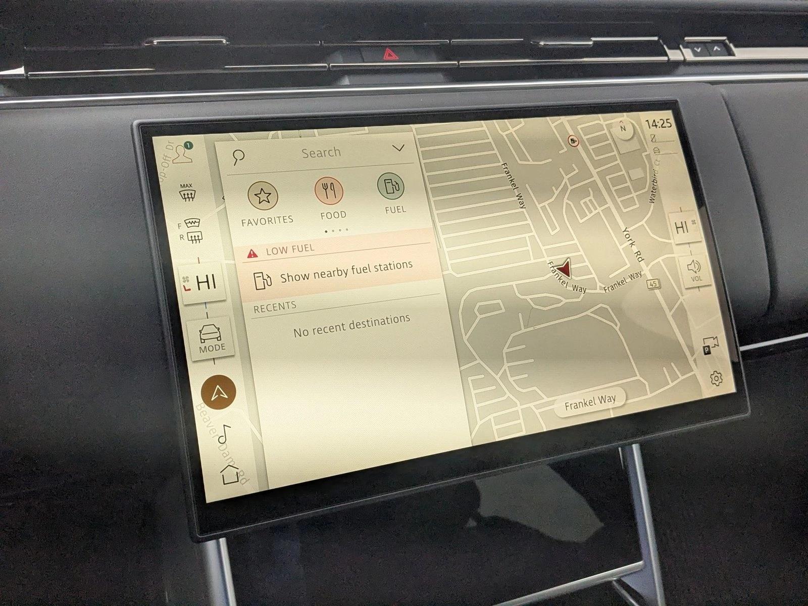 2025 Land Rover Range Rover SE - Photo 14