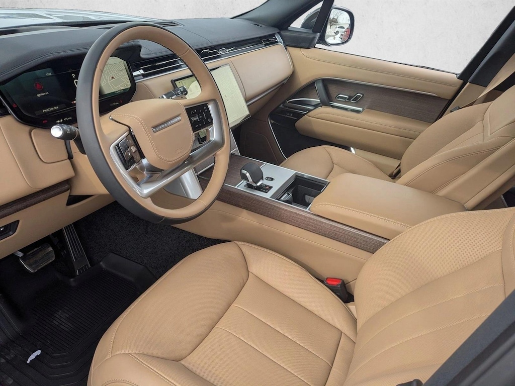 New 2026 Land Rover Range Rover P550e SE SUV