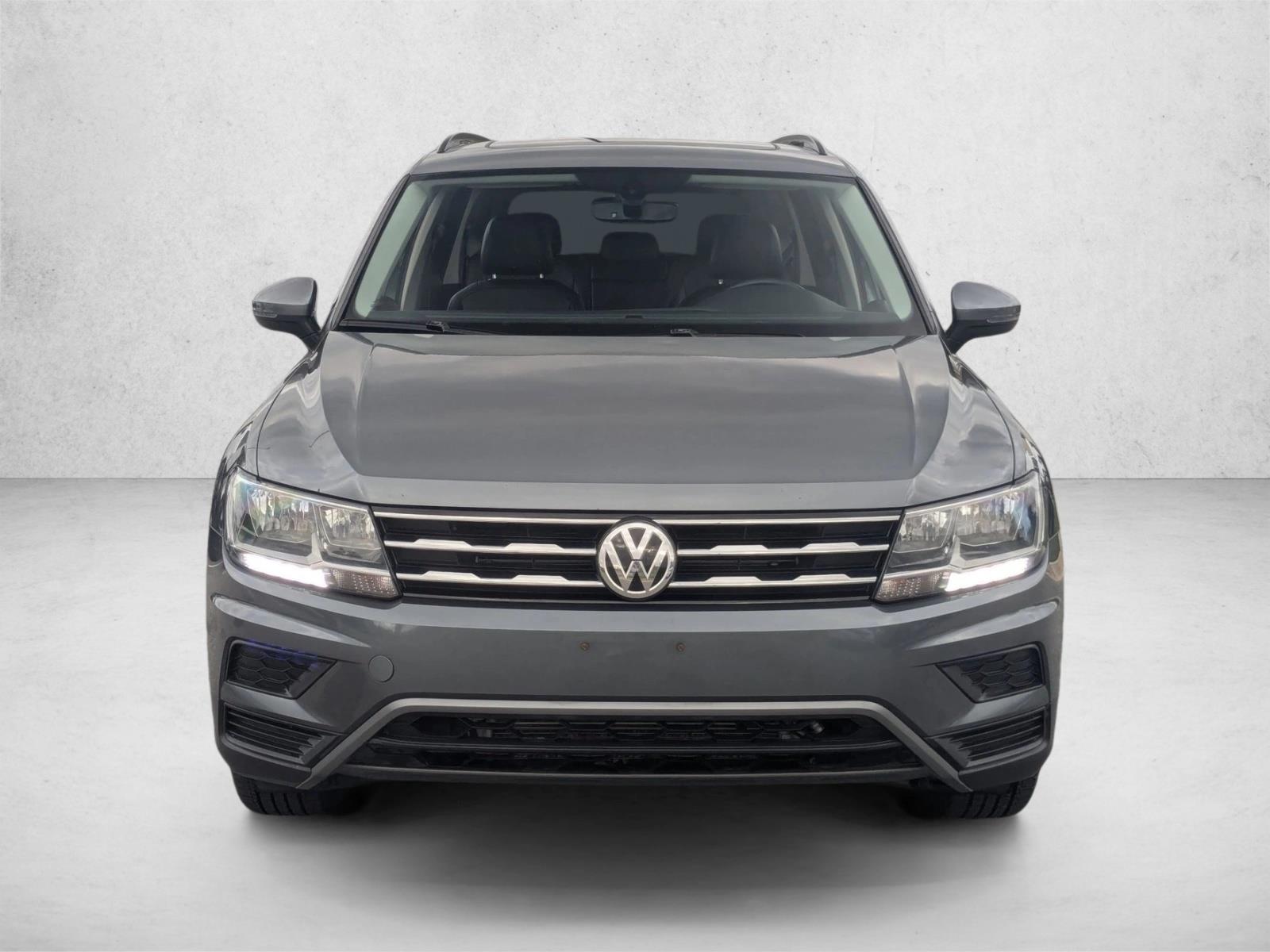2018 Volkswagen Tiguan SE photo 2