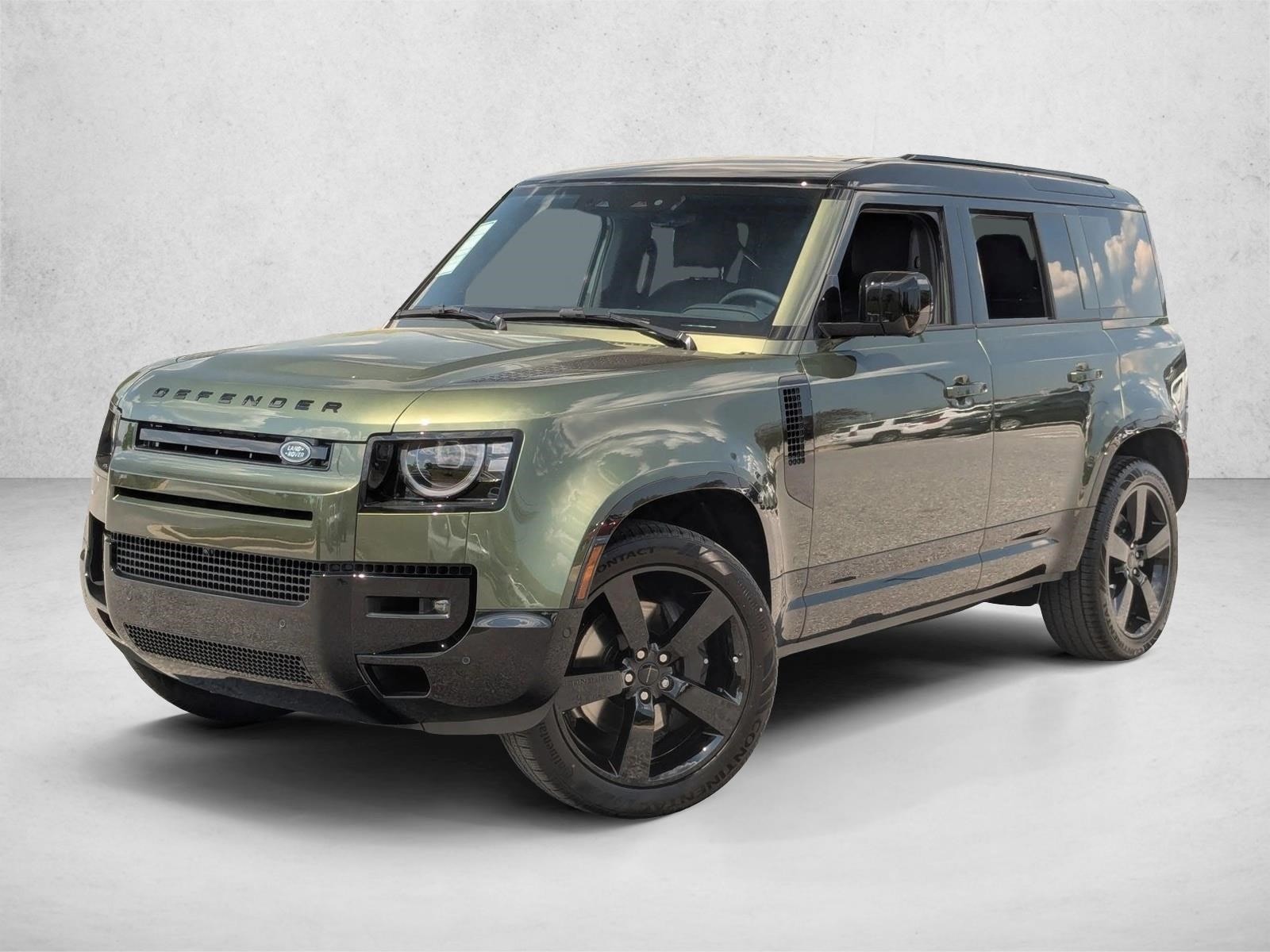 2026 Land Rover Defender 110 X-Dynamic SE P400's photo
