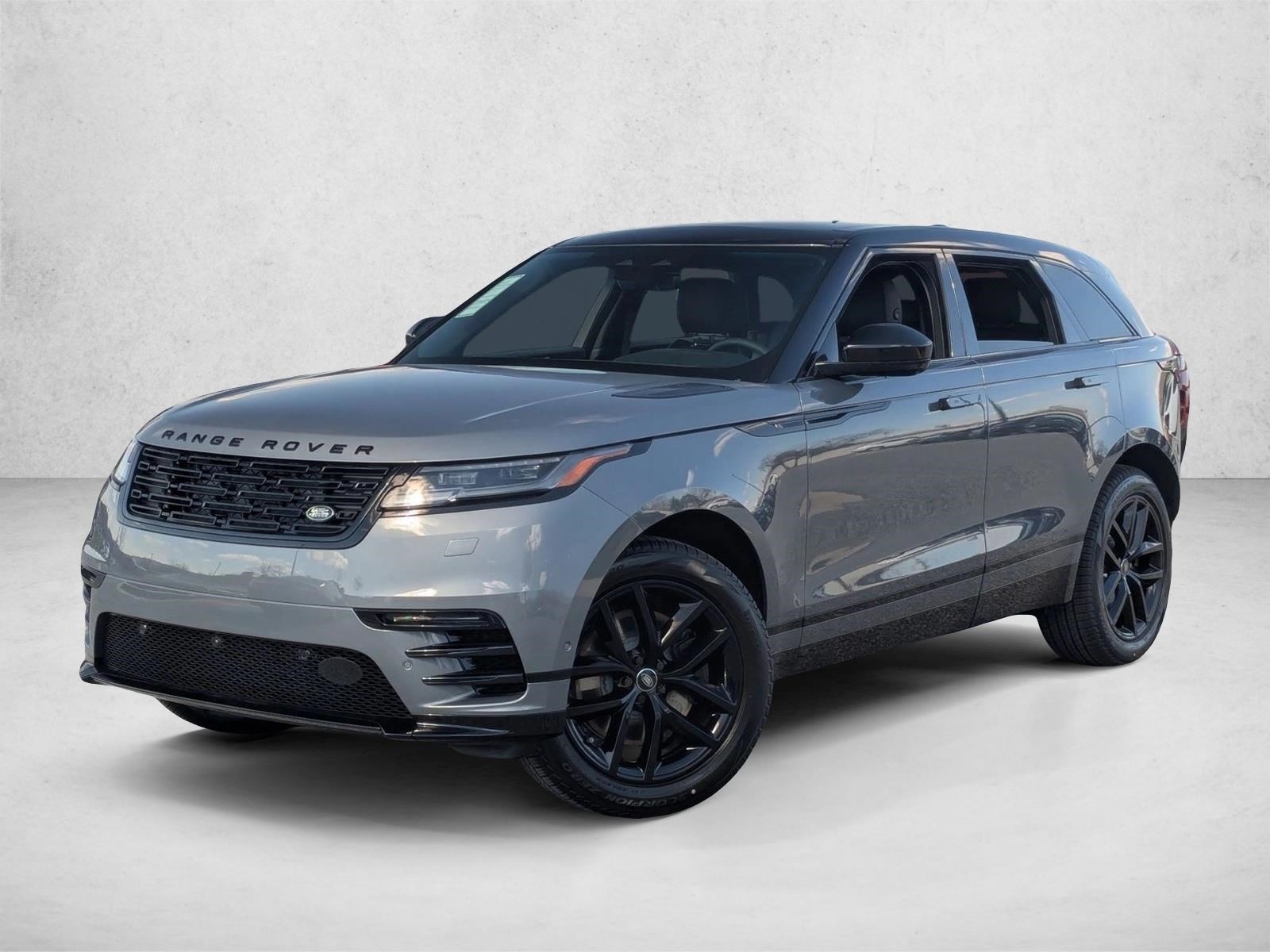 2026 Land Rover Range Rover Velar Dynamic SE