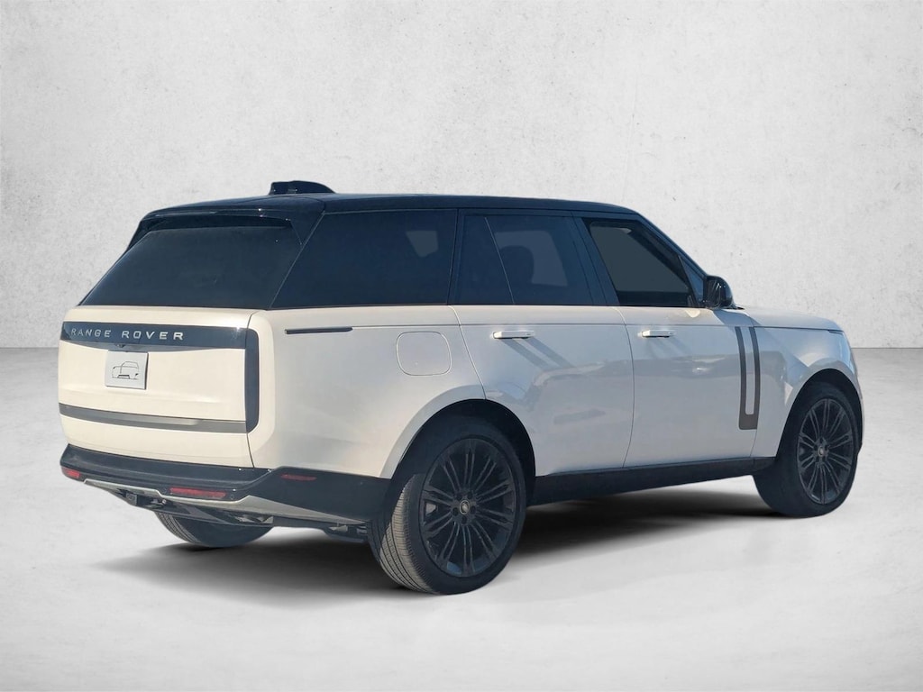 New 2025 Land Rover Range Rover P530 SE SUV