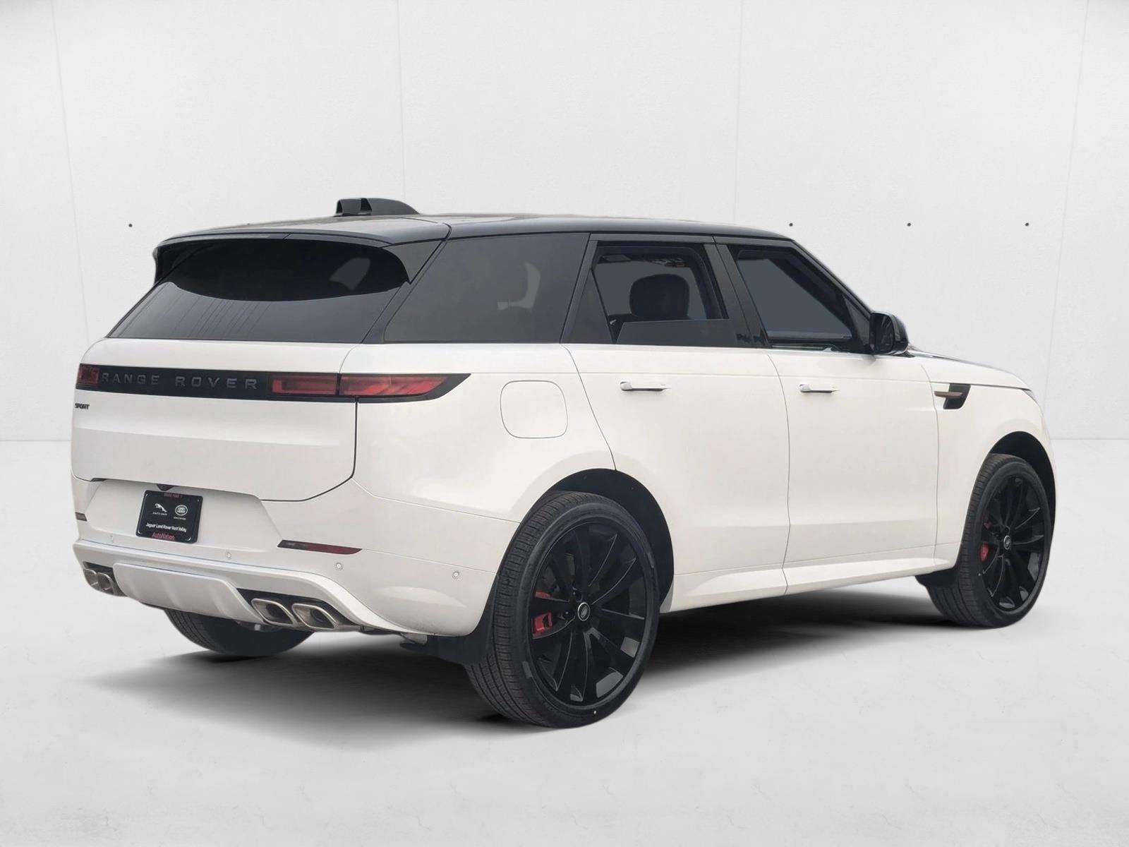 2025 Land Rover Range Rover Sport P530 Dynamic SE photo 2