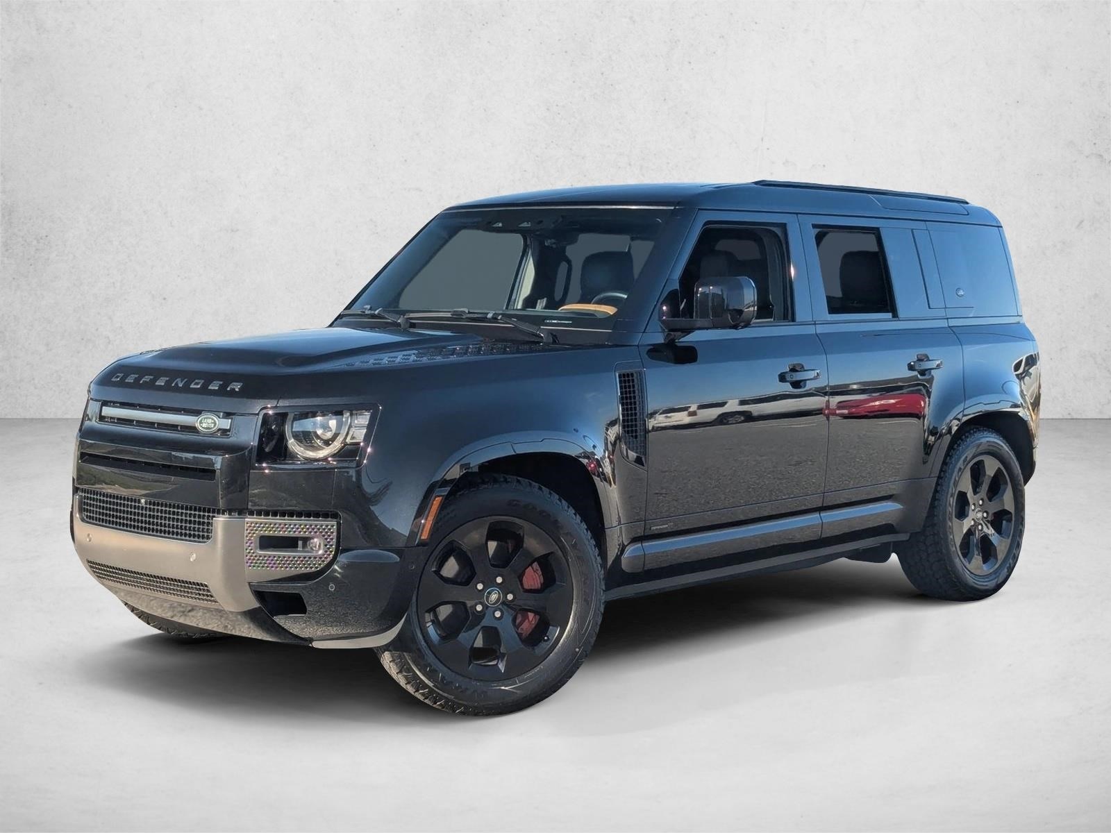 2022 Land Rover Defender X's photo