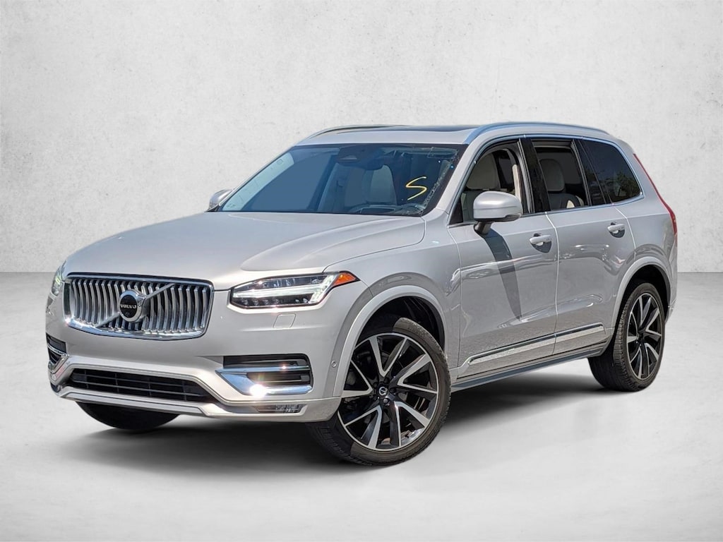 Used 2023 Volvo XC90 B5 AWD Plus SUV