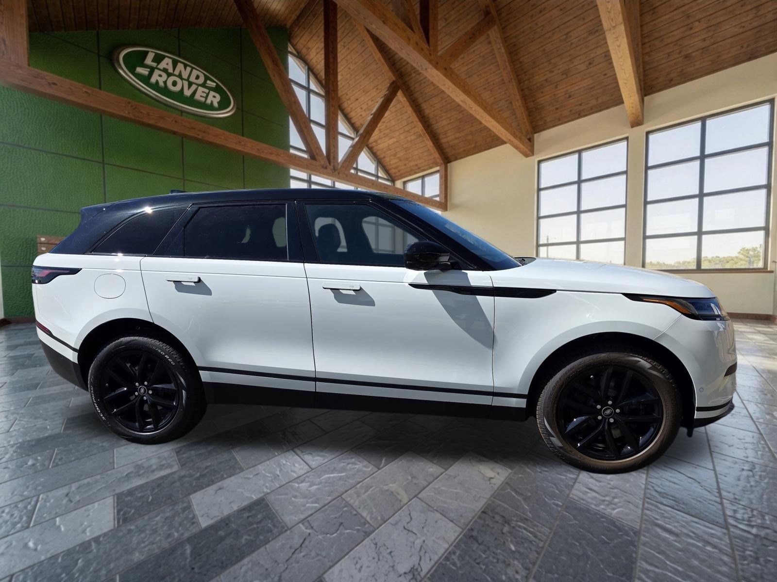2026 Land Rover Range Rover Velar S - Photo 4