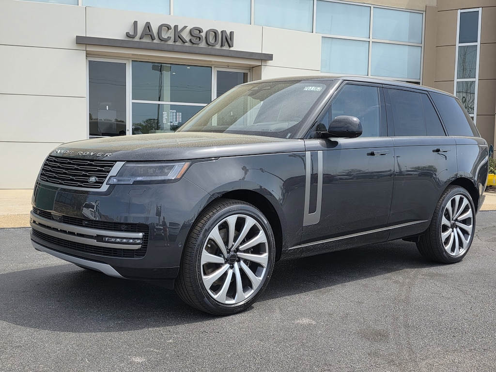 New 2026 Land Rover Range Rover SE SUV