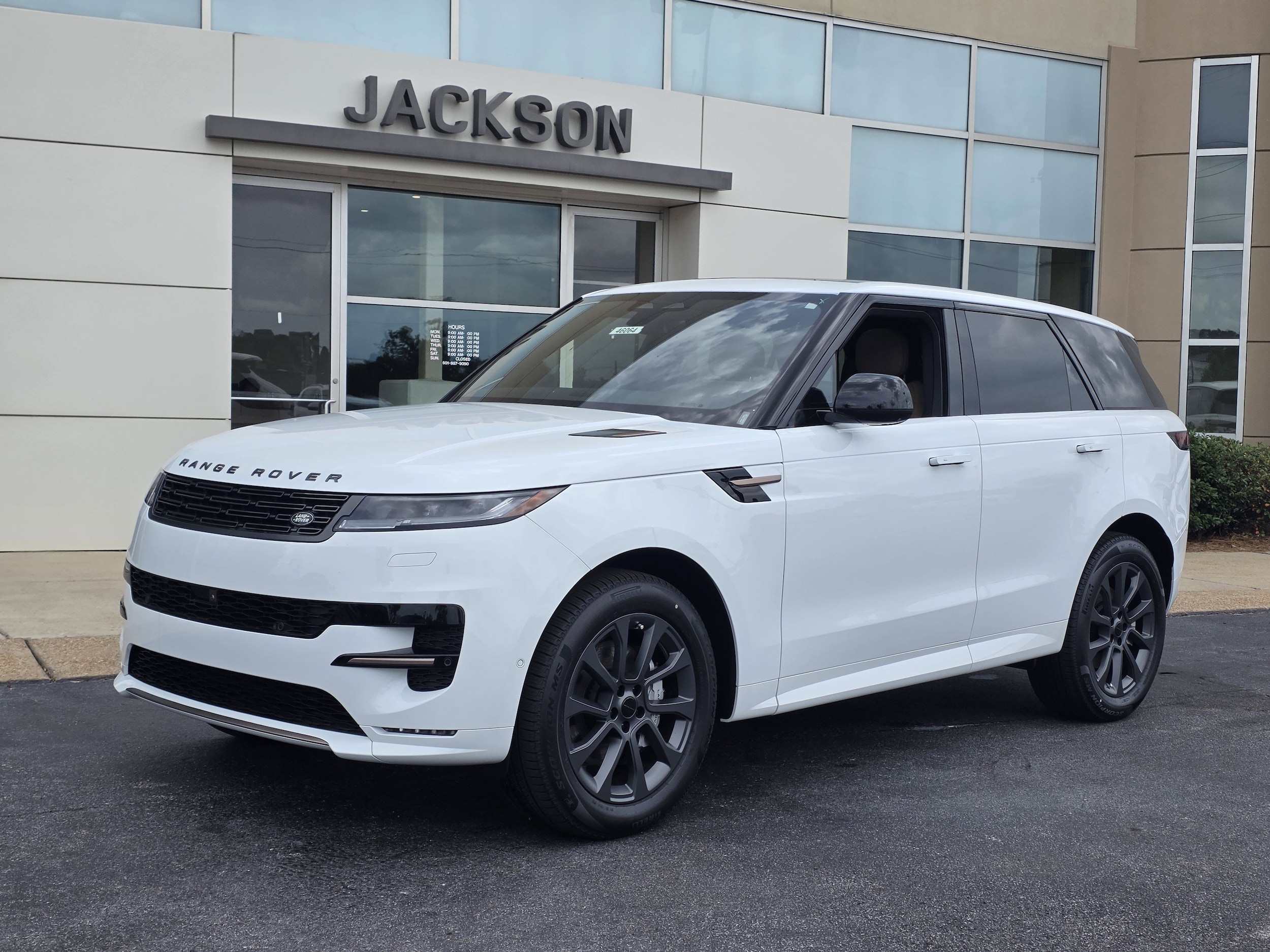 2026 Land Rover Range Rover Sport P400 MHEV Dynamic SE's photo
