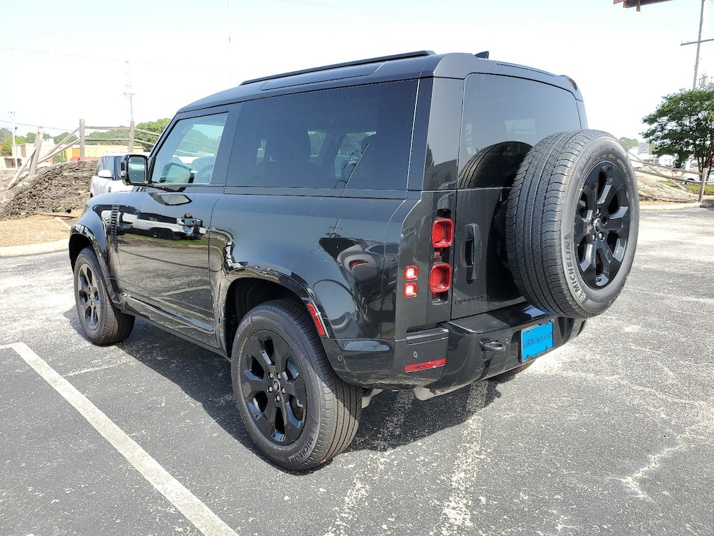 New 2024 Land Rover Defender 90 X-Dynamic SE SUV