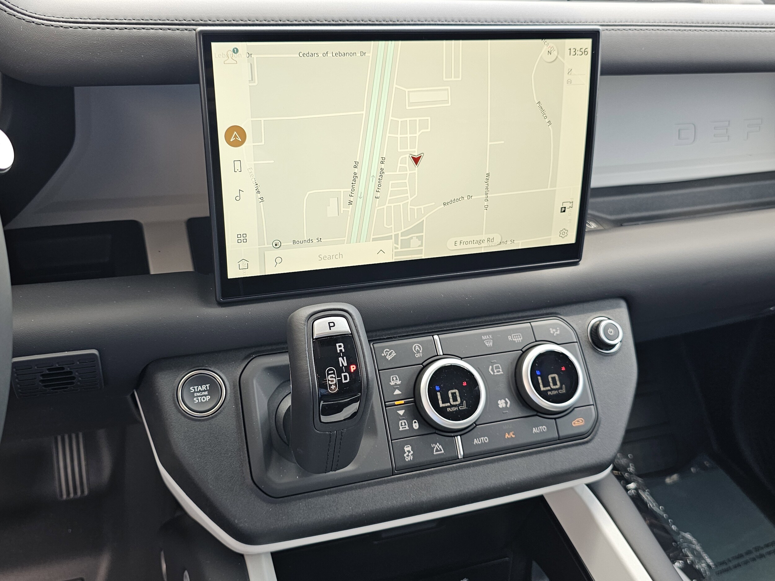 2025 Land Rover Defender S - Photo 9