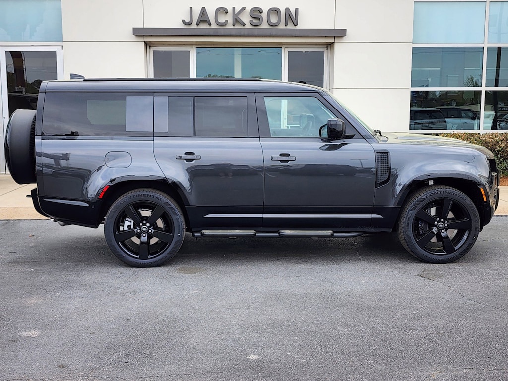 New 2025 Land Rover Defender 130 X-Dynamic SE SUV