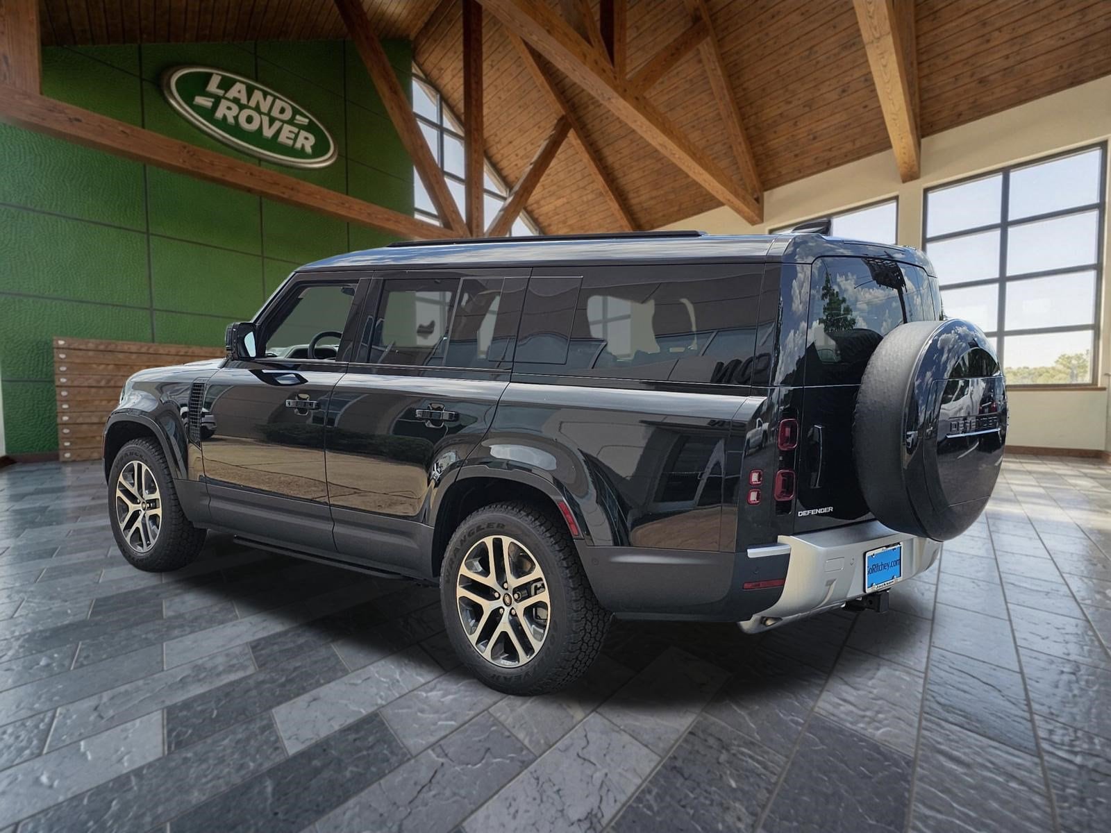 2025 Land Rover Defender S - Photo 7