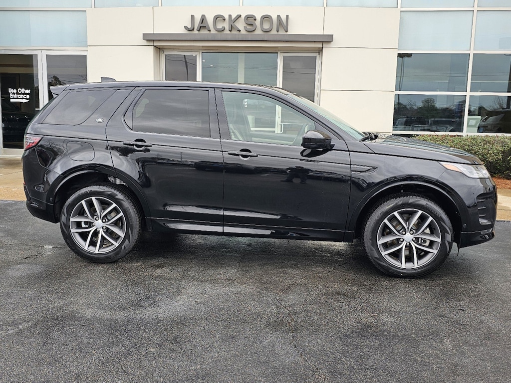 New 2025 Land Rover Discovery Sport Dynamic SE SUV SWB