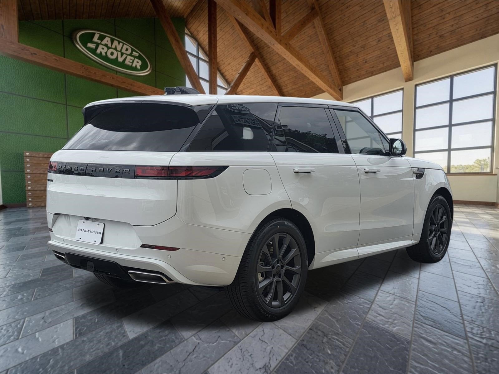 2026 Land Rover Range Rover Sport Dynamic SE - Photo 4