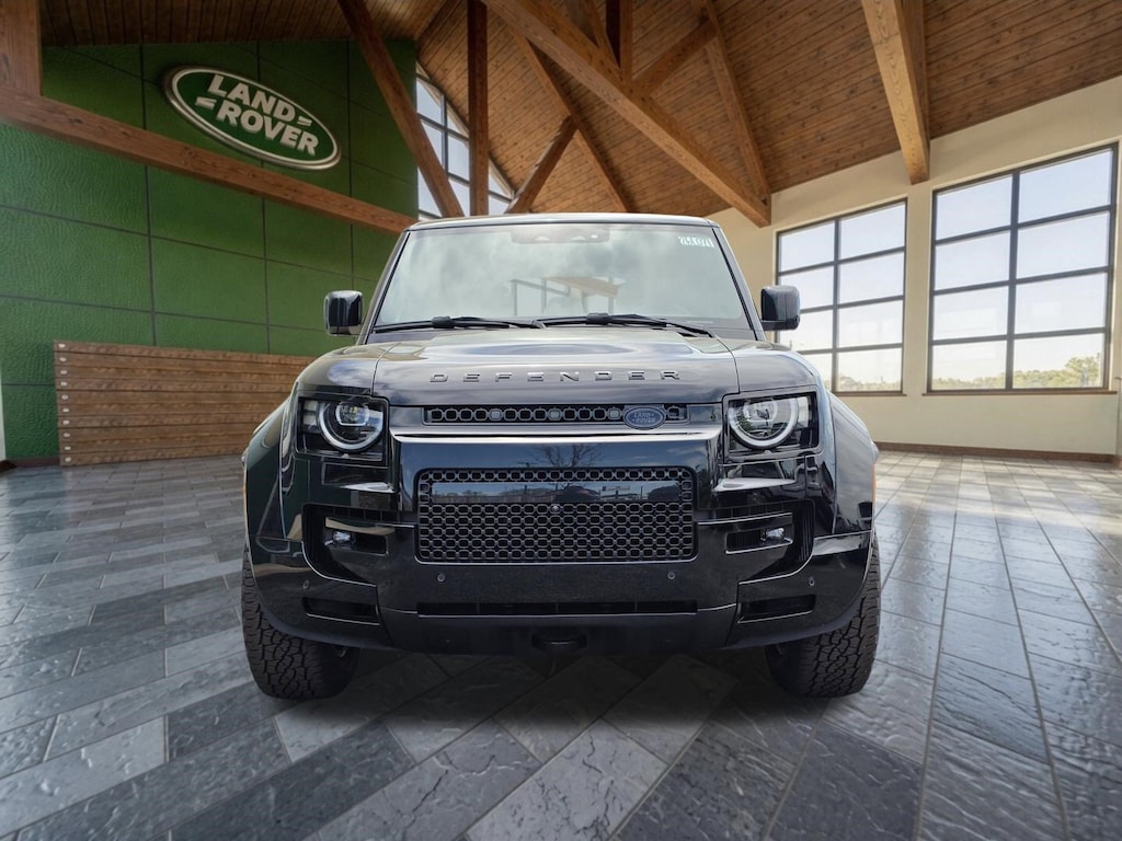 New 2026 Land Rover Defender 110 Octa Black Defender 110 Octa Black SUV