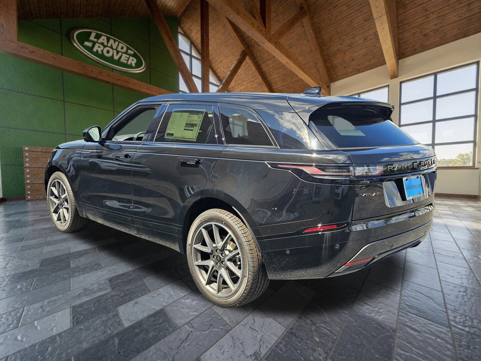 2026 Land Rover Range Rover Velar Dynamic SE - Photo 7