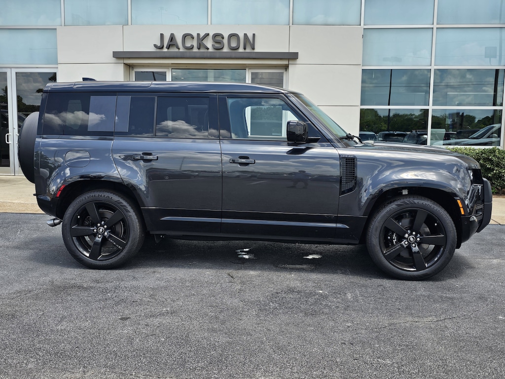 New 2025 Land Rover Defender 110 V8 SUV