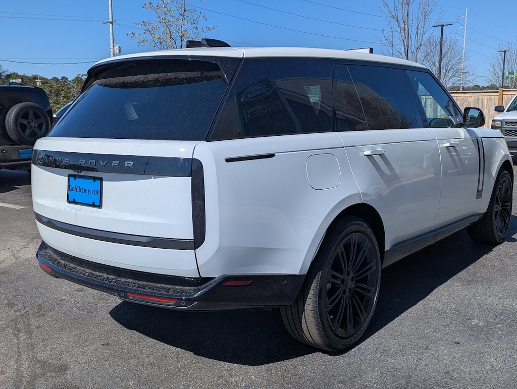 New 2026 Land Rover Range Rover SE 7 Seats SUV