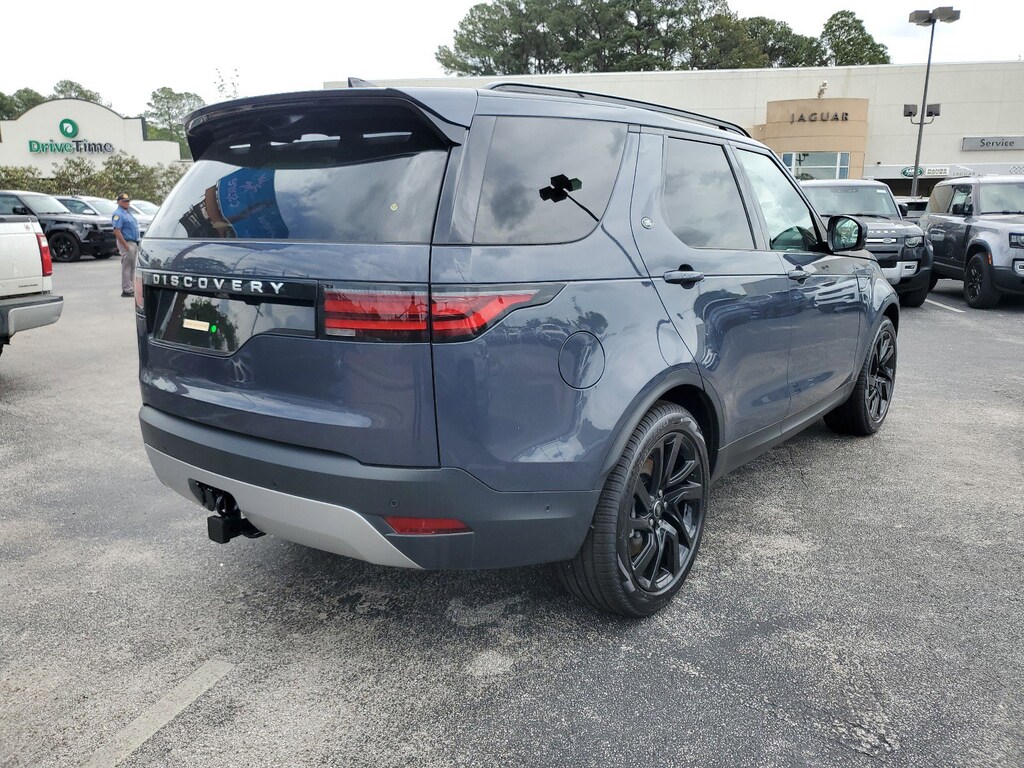 New 2024 Land Rover Discovery S SUV