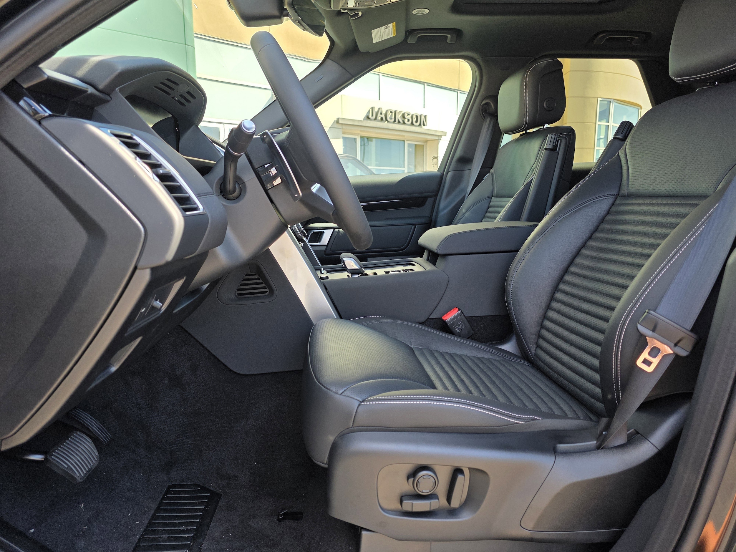 2025 Land Rover Discovery S - Photo 14