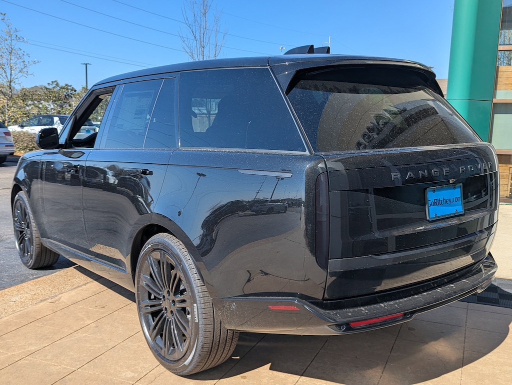 New 2026 Land Rover Range Rover SE SUV