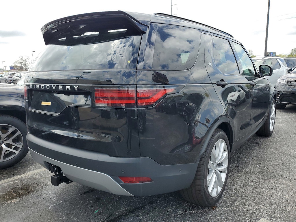 New 2024 Land Rover Discovery S SUV