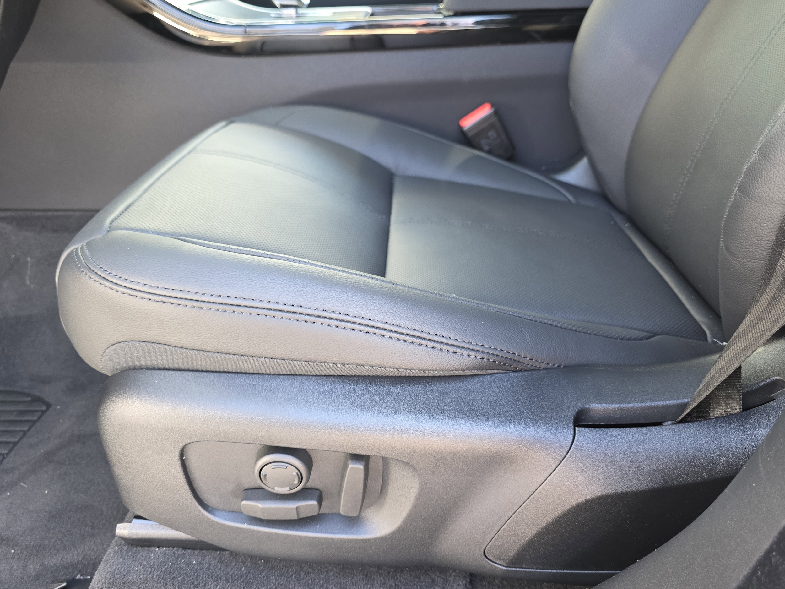 2026 Land Rover Range Rover Velar S - Photo 15