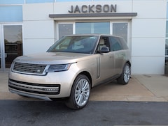 2026 Land Rover Range Rover SE SUV