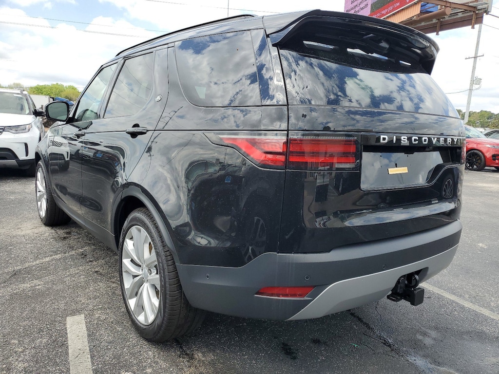 New 2024 Land Rover Discovery S SUV