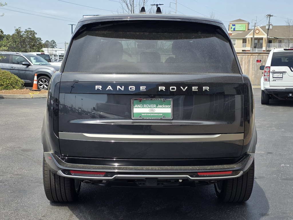 New 2026 Land Rover Range Rover SE SUV