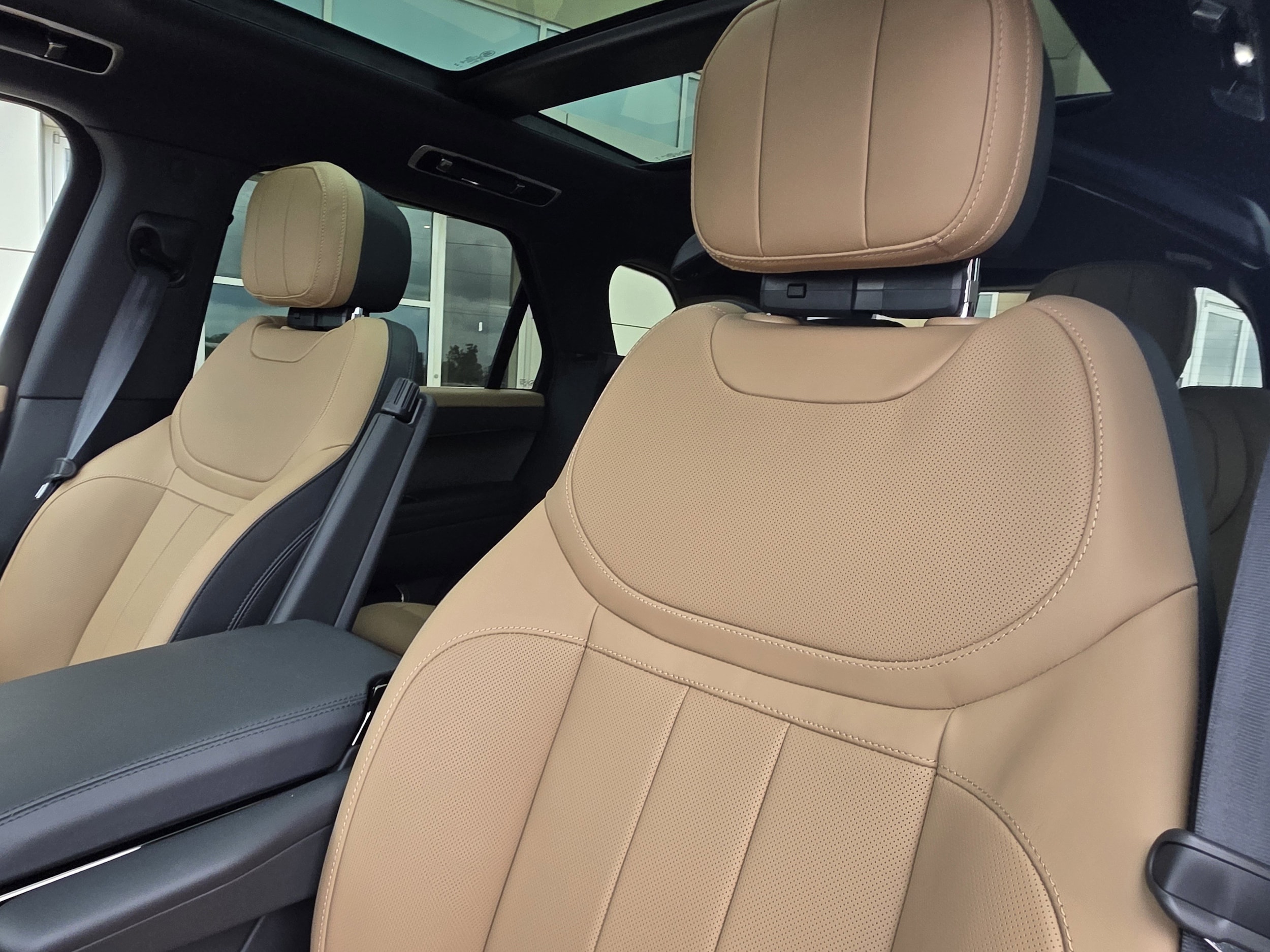 2026 Land Rover Range Rover Sport Dynamic SE - Photo 16