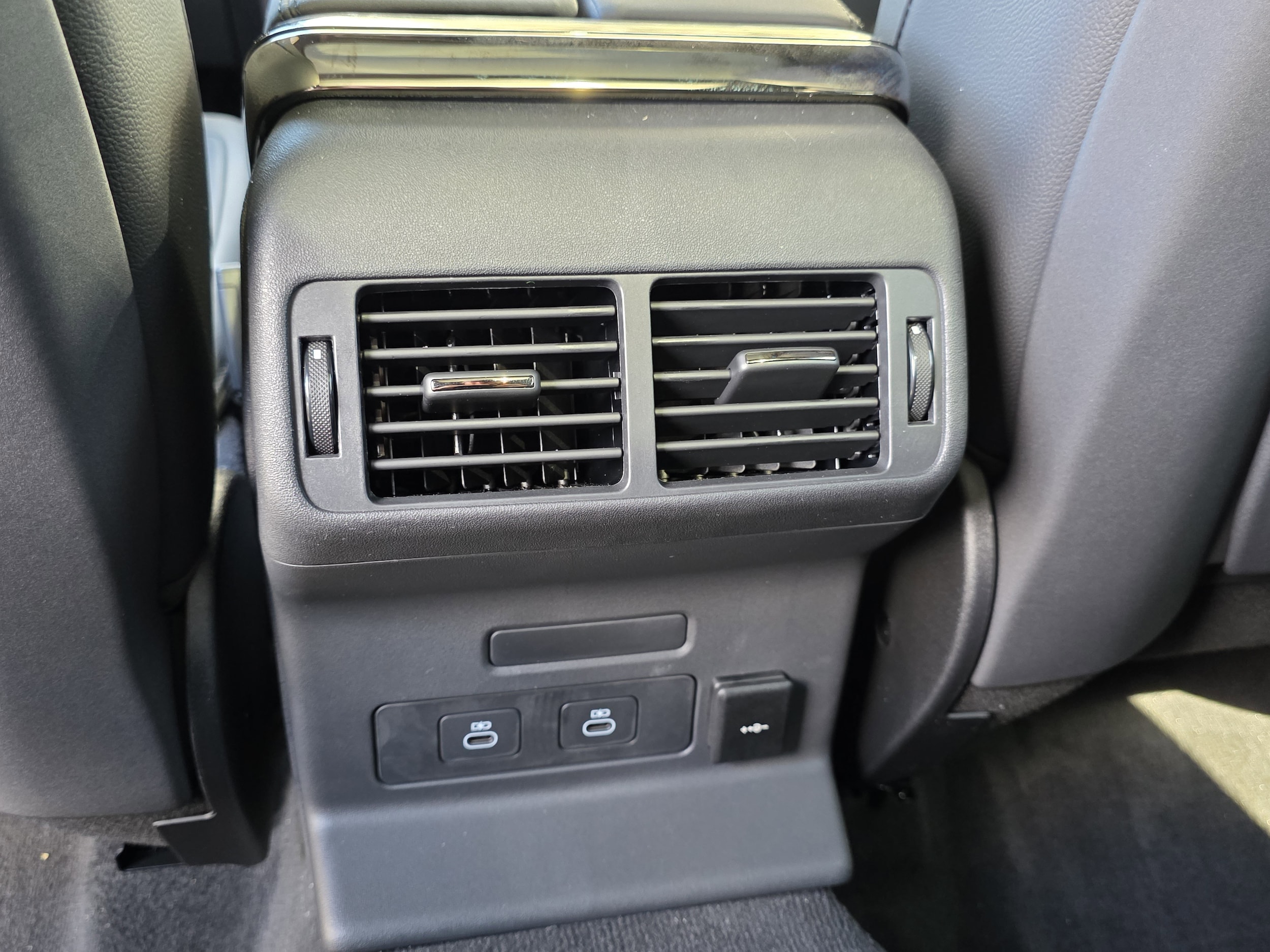 2026 Land Rover Range Rover Velar S - Photo 18