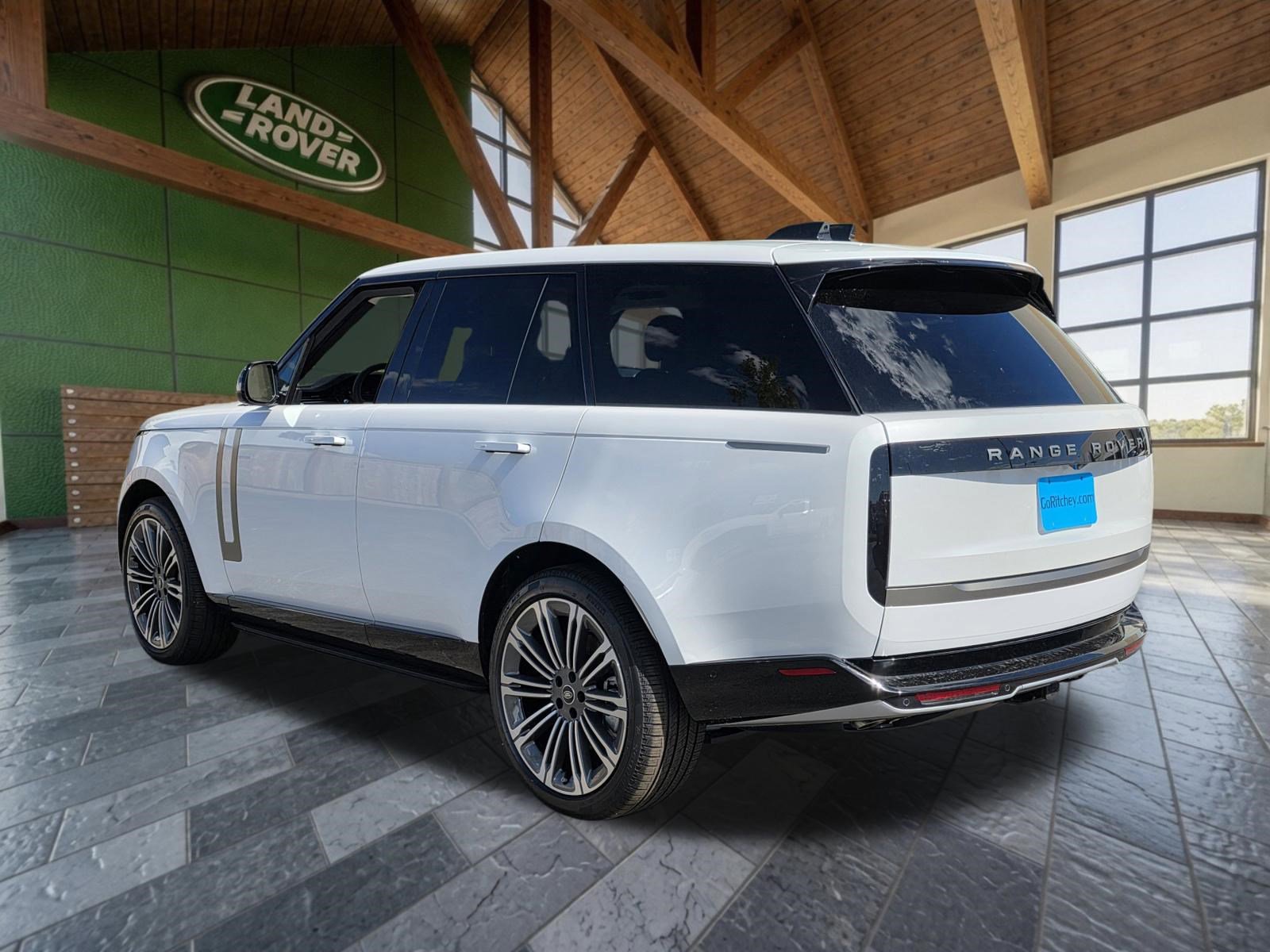 2025 Land Rover Range Rover SE - Photo 8