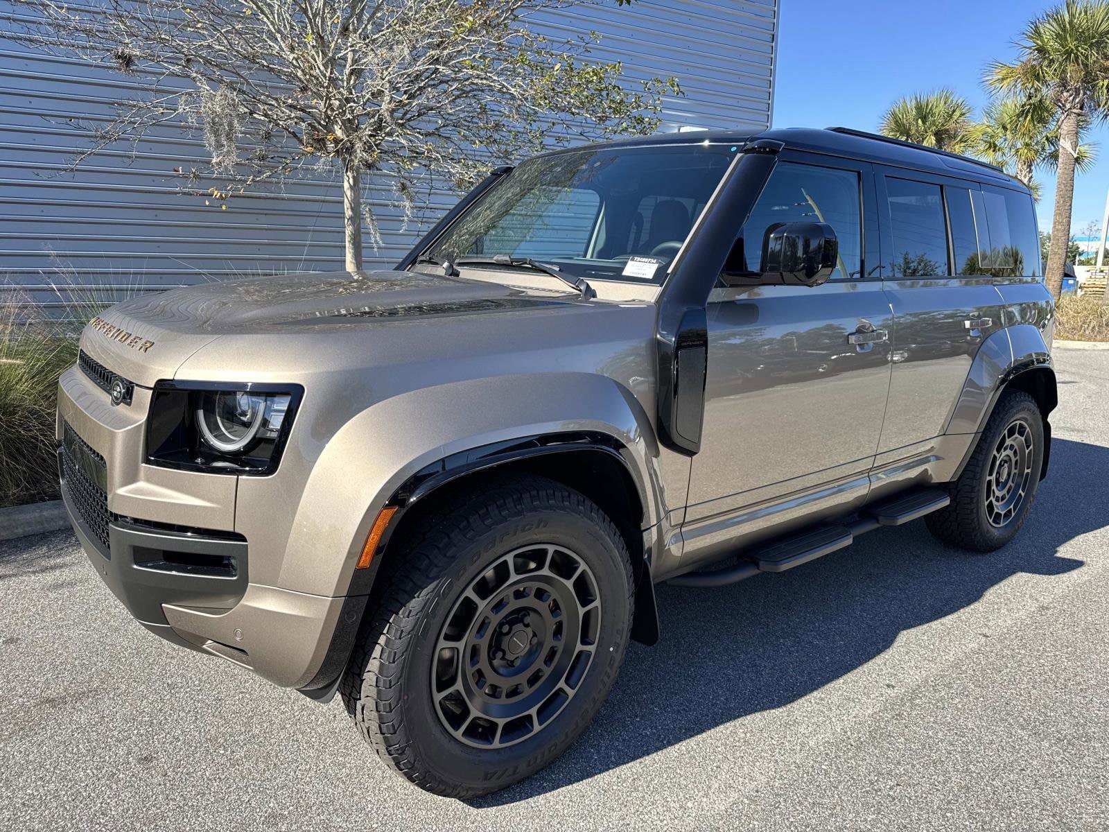 2026 Land Rover Defender OCTA's photo