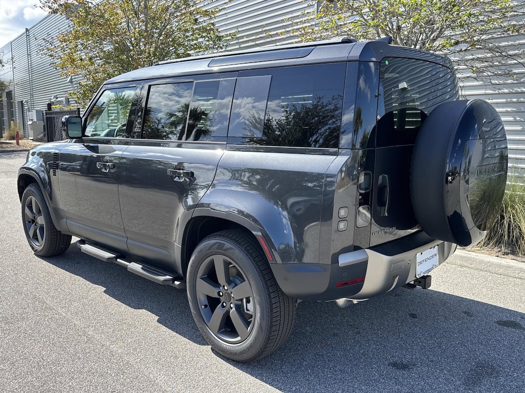 New 2026 Land Rover Defender 110 S 300PS SUV