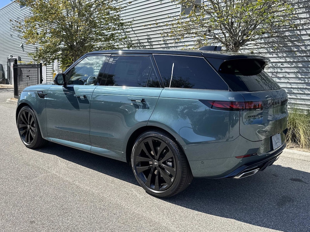 New 2025 Land Rover Range Rover Sport Dynamic SE SUV