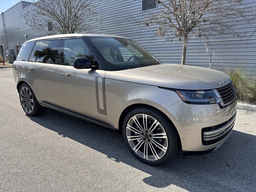 New 2026 Land Rover Range Rover SE LWB 7-Seats / V8 SUV
