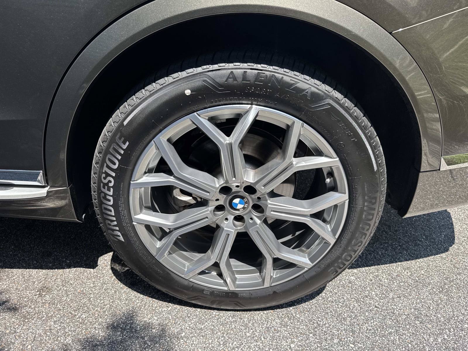 2026 BMW X7 9