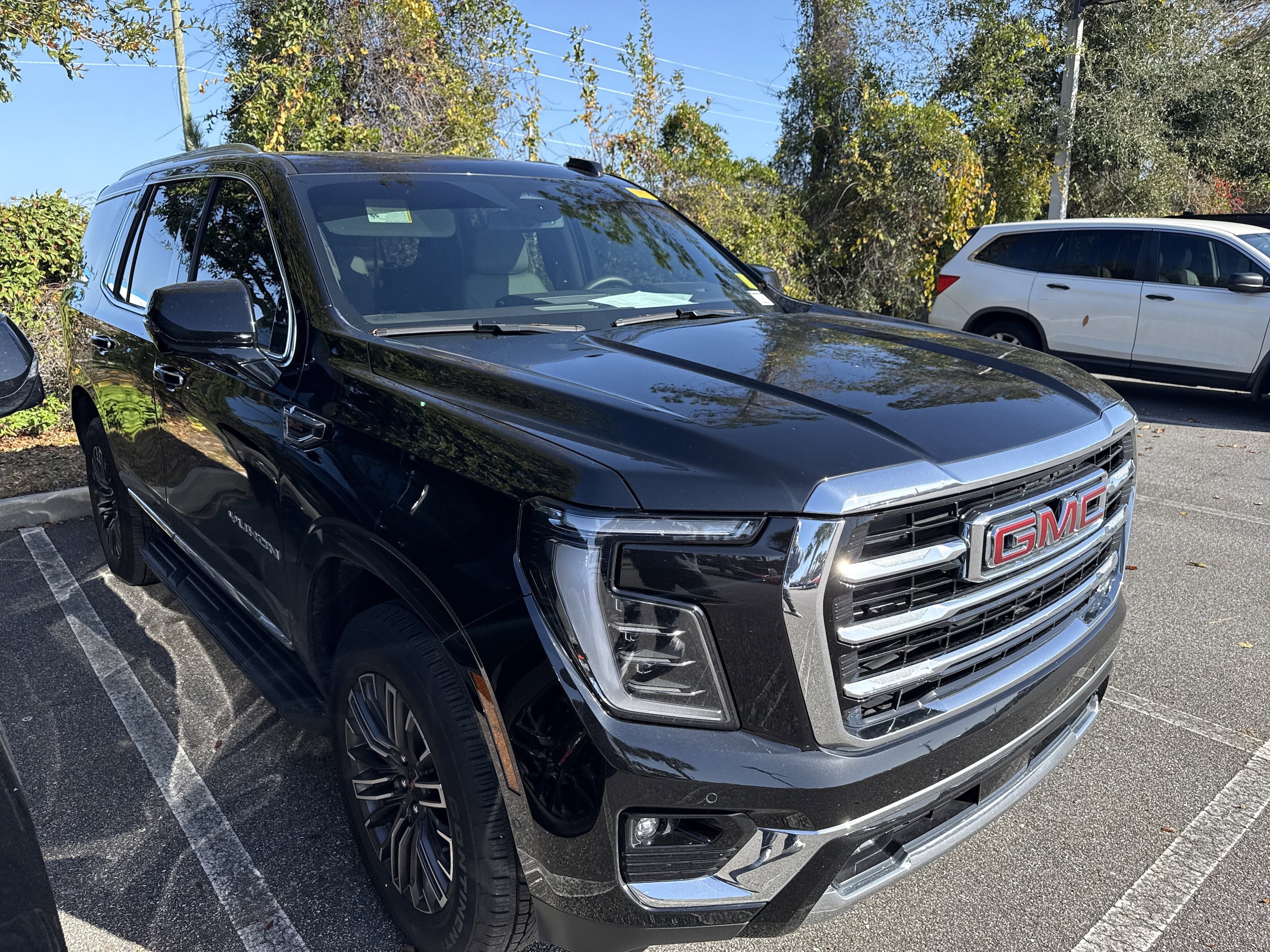 2025 GMC Yukon Elevation's photo