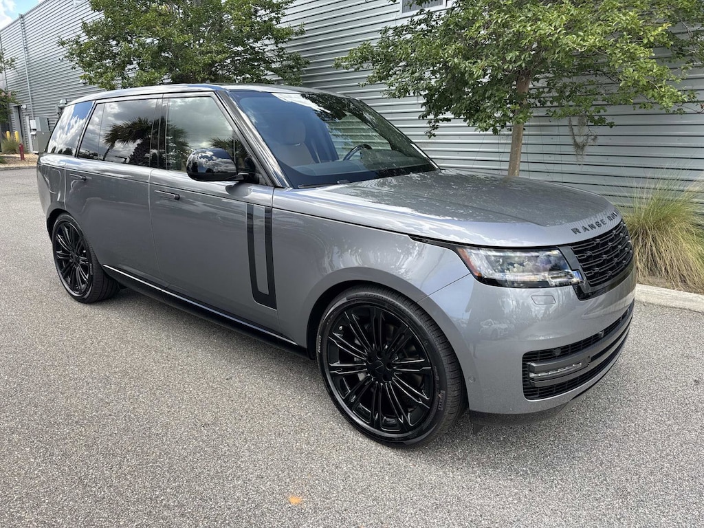 New 2026 Land Rover Range Rover SE 7 Seats SUV