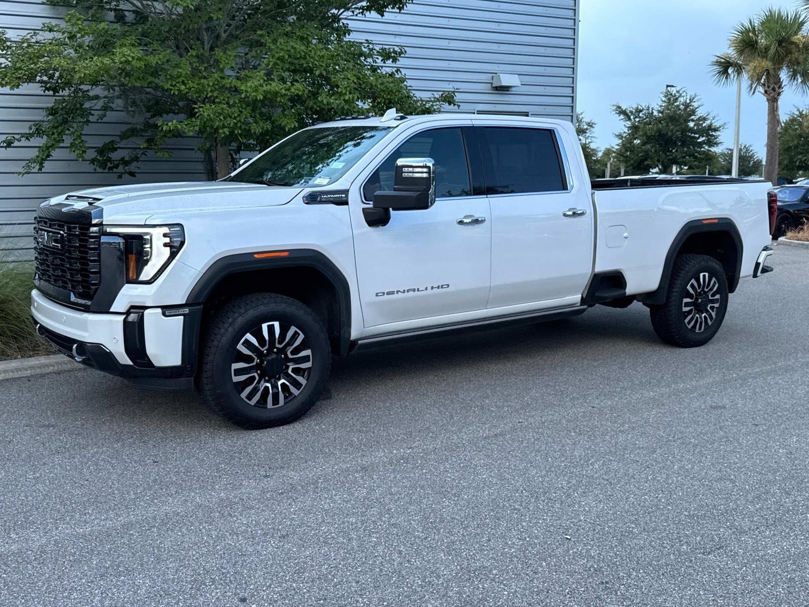 2024 GMC Sierra 3500HD Denali Ultimate