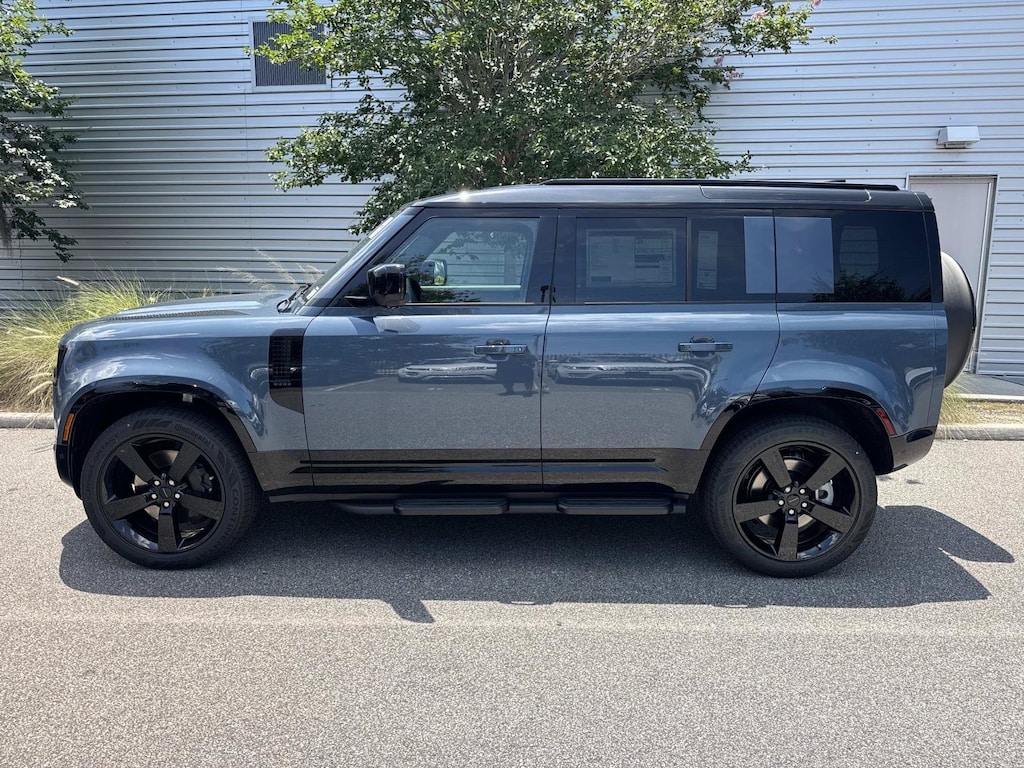 New 2026 Land Rover Defender 110 X-Dynamic SE SUV
