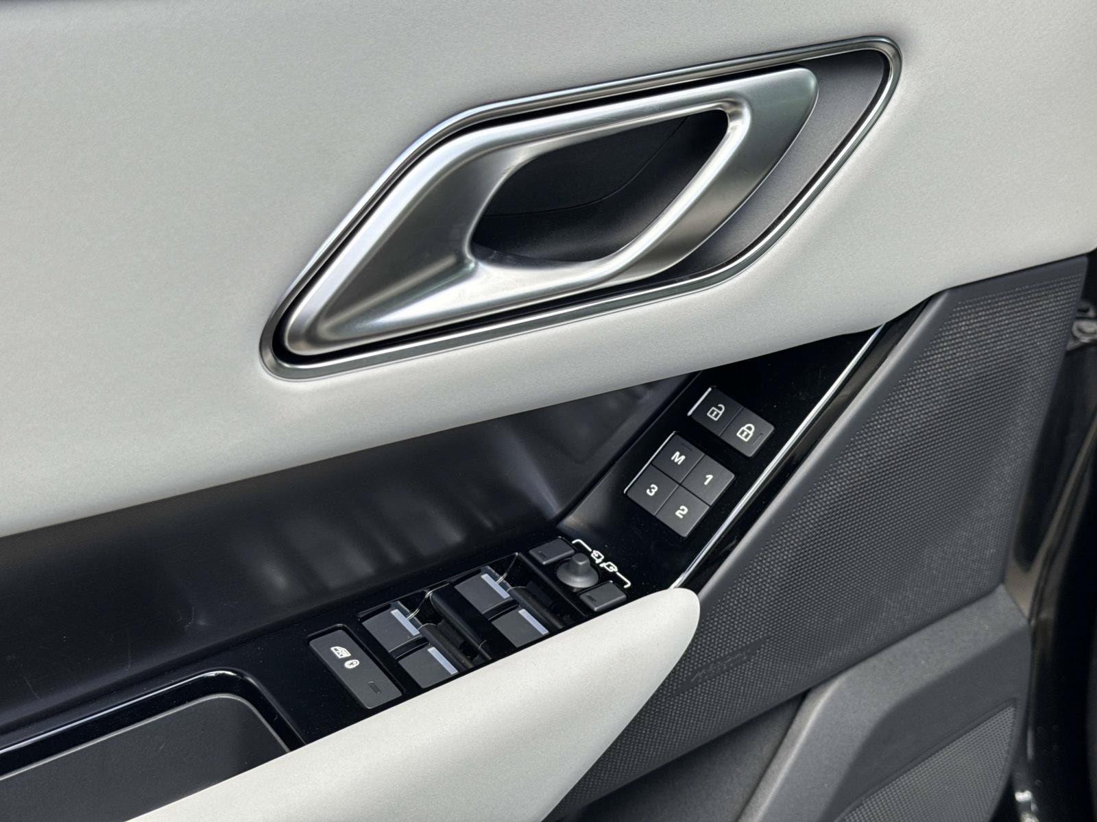 2026 Land Rover Range Rover Velar Dynamic SE - Photo 20