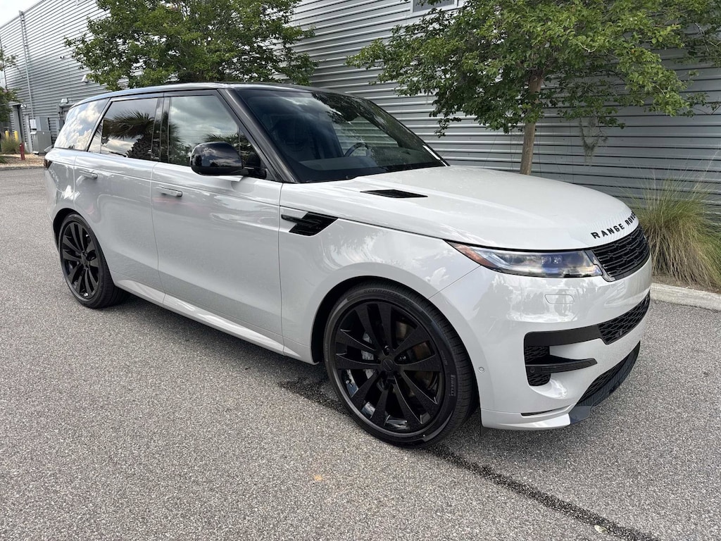 New 2026 Land Rover Range Rover Sport Dynamic SE SUV